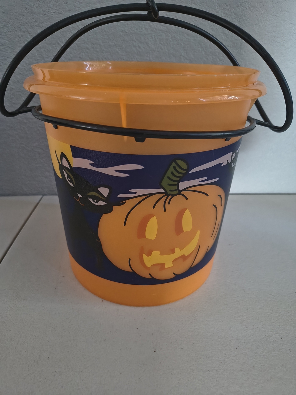 Vintage Tupperware Halloween Bucket Treat Pail Black Cat Pumpkin Collectible